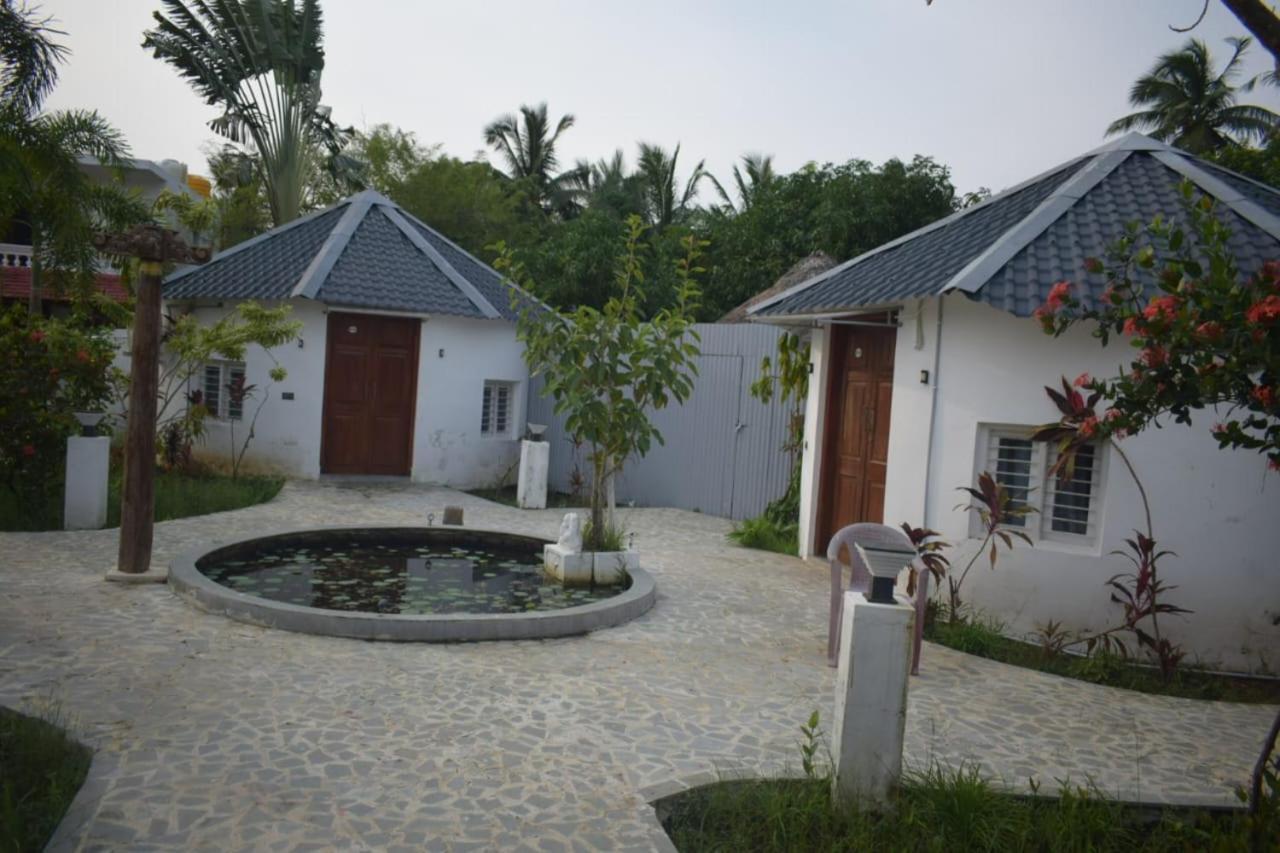 Le Epic Resort Virāmpattinam Eksteriør bilde